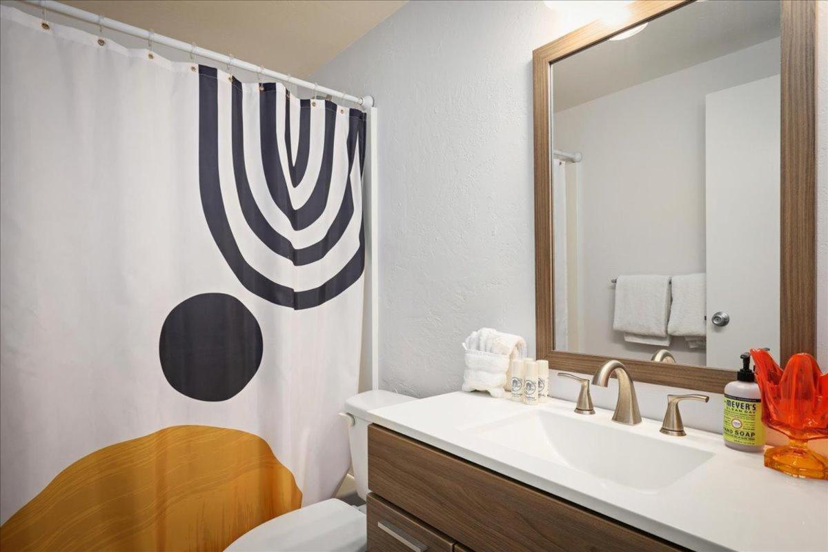 Вилла Kona Westwind 1 New! Quiet Ocean-View 1St Floor | Patio | Pool Каилуа-Кона Экстерьер фото